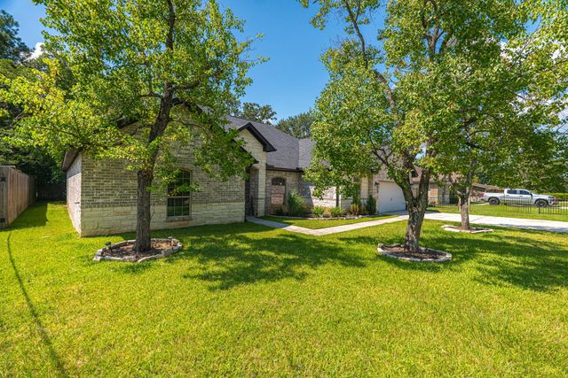 603 Airline Drive B, Conroe, TX 77301