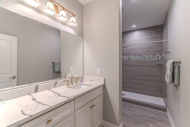 603 Airline Drive B, Conroe, TX 77301