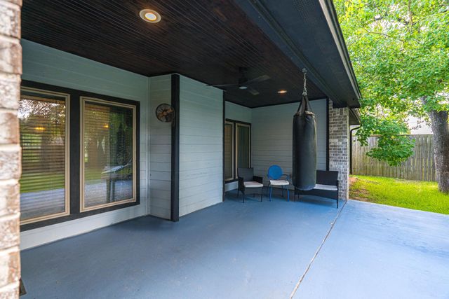 603 Airline Drive B, Conroe, TX 77301