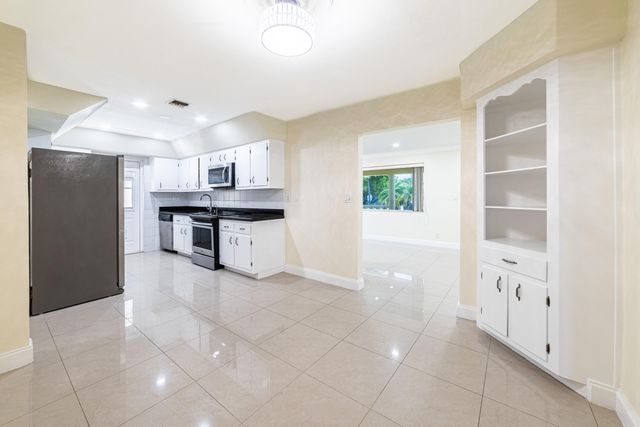 3730 NE 13th Terrace, Pompano Beach, FL 33064