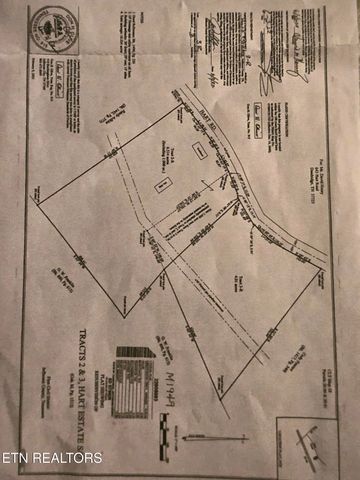 643 Hart Rd, Dandridge, TN 37725