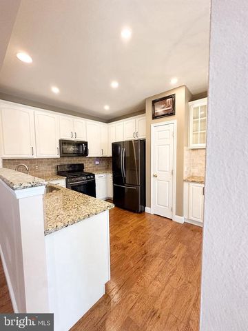 105 CYPRESS CT, Woodbury, NJ 08096