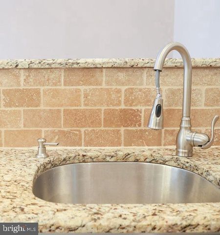 105 CYPRESS CT, Woodbury, NJ 08096