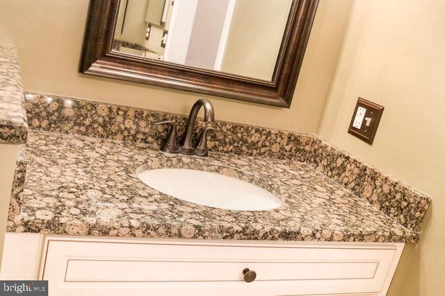 105 CYPRESS CT, Woodbury, NJ 08096