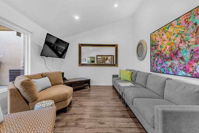 48590 Oakwood Way, Palm Desert, CA 92260