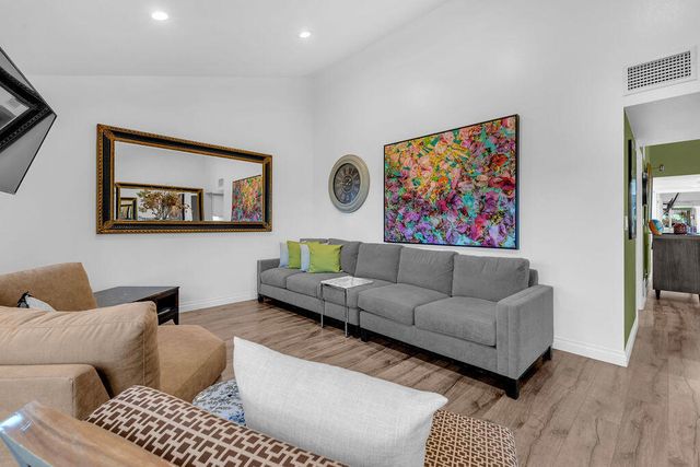 48590 Oakwood Way, Palm Desert, CA 92260