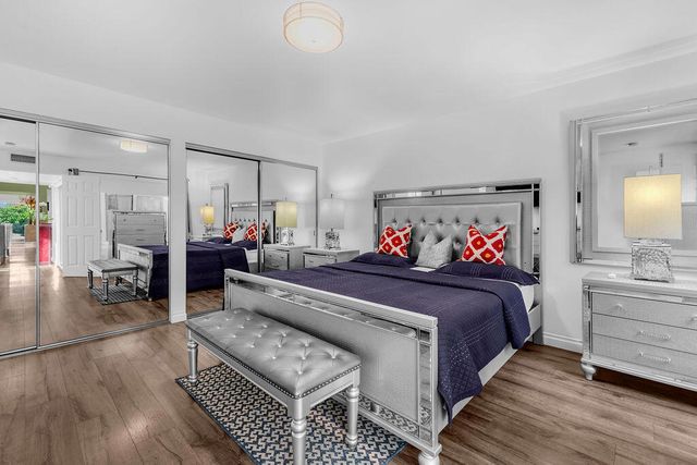 48590 Oakwood Way, Palm Desert, CA 92260