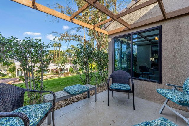 48590 Oakwood Way, Palm Desert, CA 92260