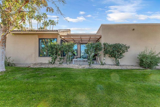 48590 Oakwood Way, Palm Desert, CA 92260