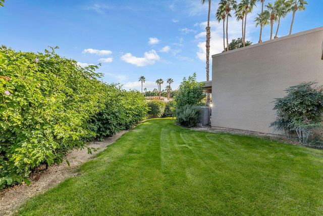 48590 Oakwood Way, Palm Desert, CA 92260