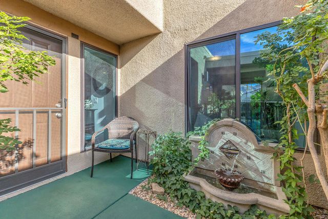 48590 Oakwood Way, Palm Desert, CA 92260