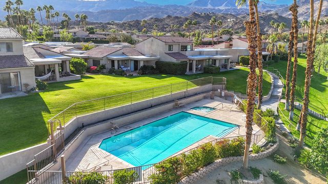 48590 Oakwood Way, Palm Desert, CA 92260