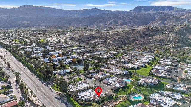 48590 Oakwood Way, Palm Desert, CA 92260