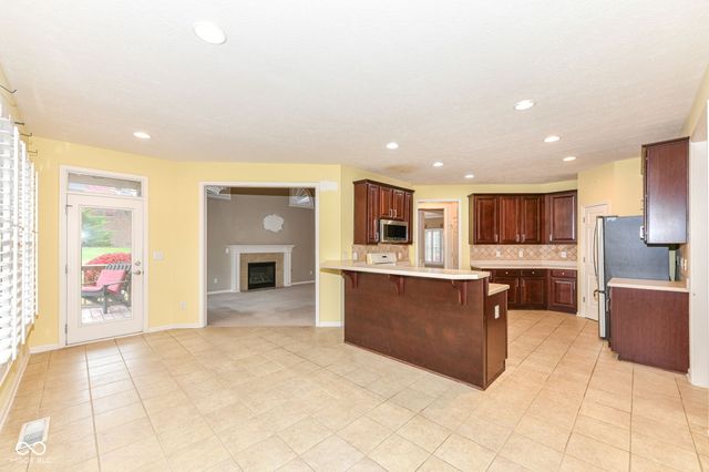 10661 Burning Ridge Lane, Fishers, IN 46037