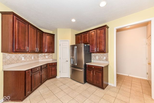 10661 Burning Ridge Lane, Fishers, IN 46037