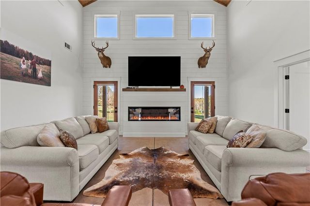 196 Frank Brown Road, Maysville, GA 30558