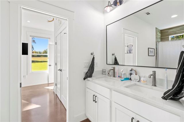 196 Frank Brown Road, Maysville, GA 30558