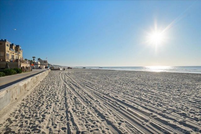 750 Island Court, San Diego, CA 92109