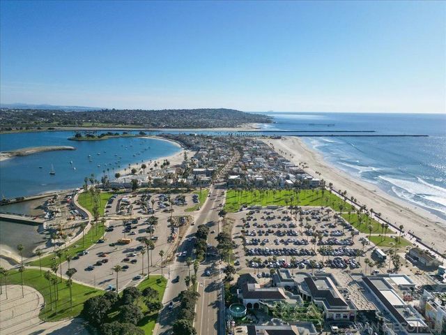 750 Island Court, San Diego, CA 92109