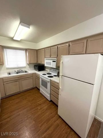 2725 South NELLIS Boulevard 1158, Las Vegas, NV 89121