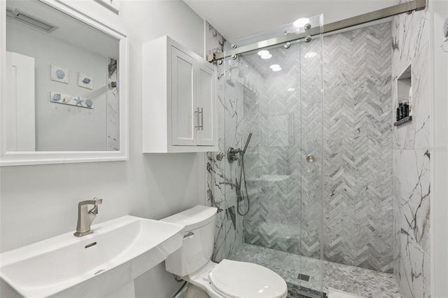 12099 KAY DRIVE, Seminole, FL 33772