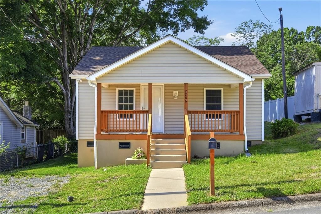 2206 Dunbar Street, Winston-salem, NC 27105