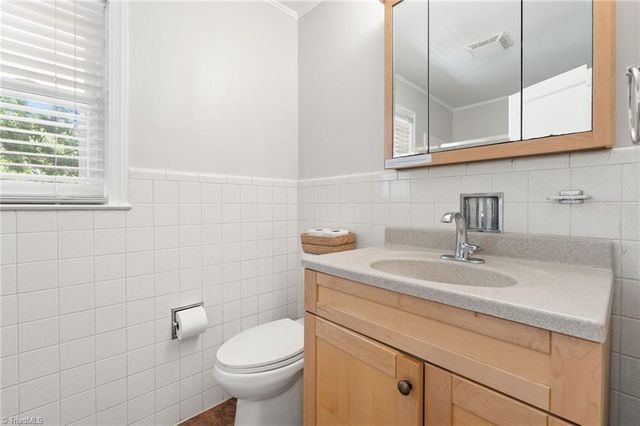 708 Fenimore Street, Winston-salem, NC 27103