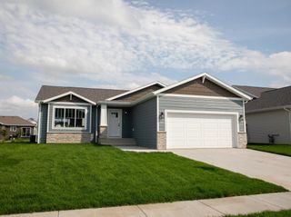 7342 29th Street S, Fargo, ND 58104