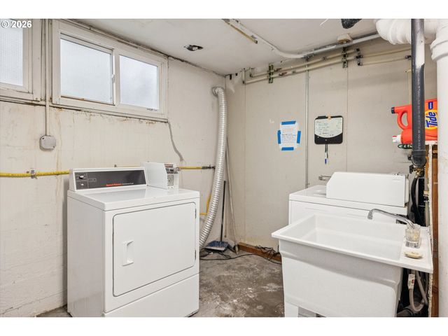 2025 Se CARUTHERS St 18, Portland, OR 97214