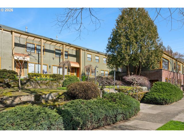 2025 Se CARUTHERS St 18, Portland, OR 97214