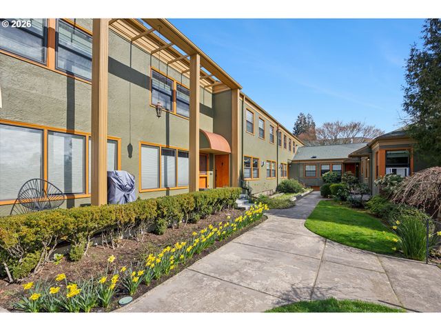 2025 Se CARUTHERS St 18, Portland, OR 97214