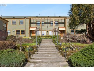 2025 Se CARUTHERS St 18, Portland, OR 97214