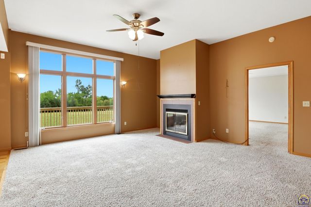 3635 SE 45th St, Berryton, KS 66409