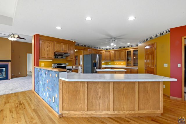 3635 SE 45th St, Berryton, KS 66409