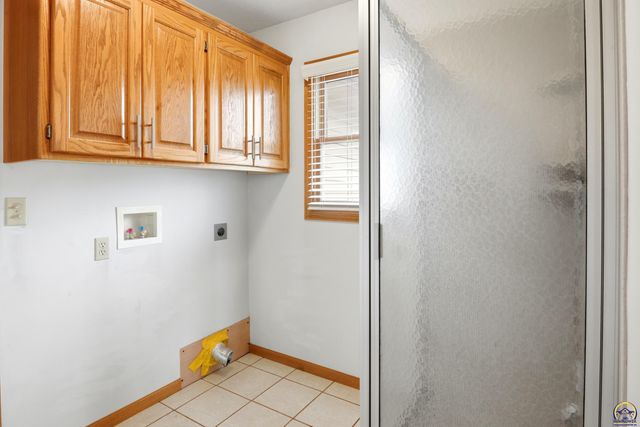 3635 SE 45th St, Berryton, KS 66409