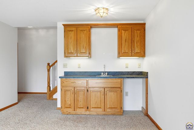 3635 SE 45th St, Berryton, KS 66409