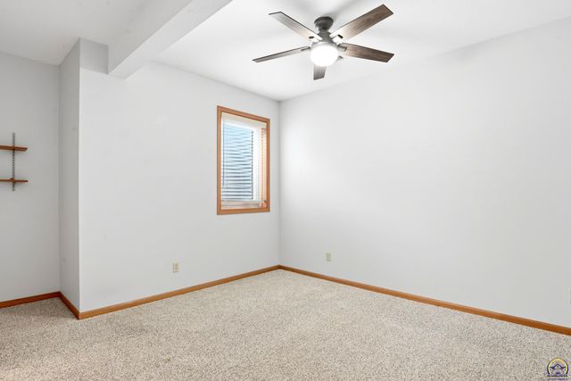 3635 SE 45th St, Berryton, KS 66409