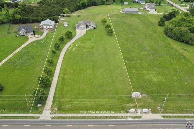 3635 SE 45th St, Berryton, KS 66409