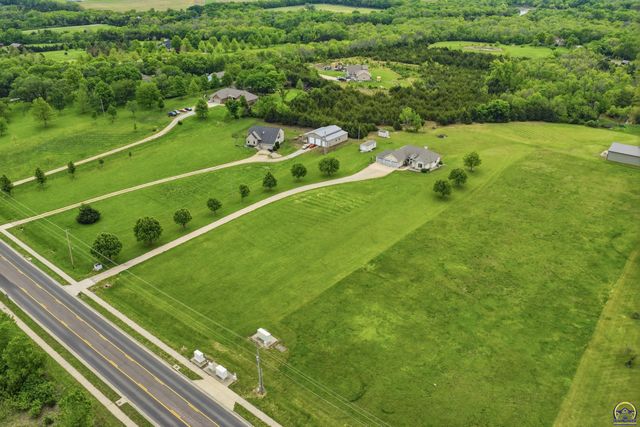 3635 SE 45th St, Berryton, KS 66409