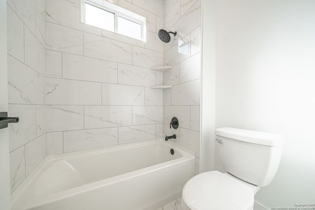 2152 Palomino, Bandera, TX 78003