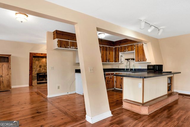 172 S Hickory Lane, Cleveland, GA 30528