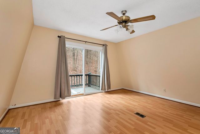 172 S Hickory Lane, Cleveland, GA 30528