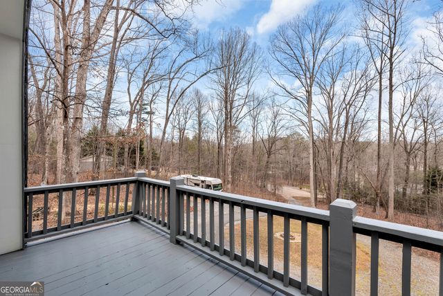 172 S Hickory Lane, Cleveland, GA 30528