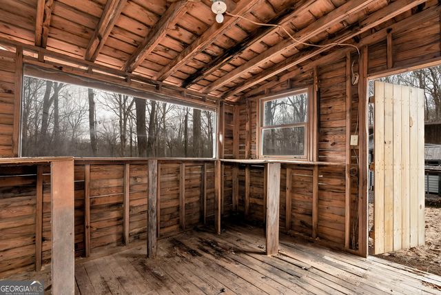 172 S Hickory Lane, Cleveland, GA 30528