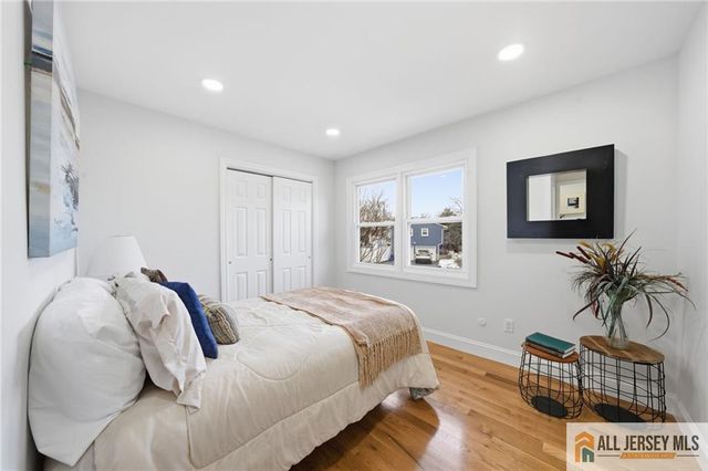 6 Wilton Avenue, Middlesex, NJ 08846