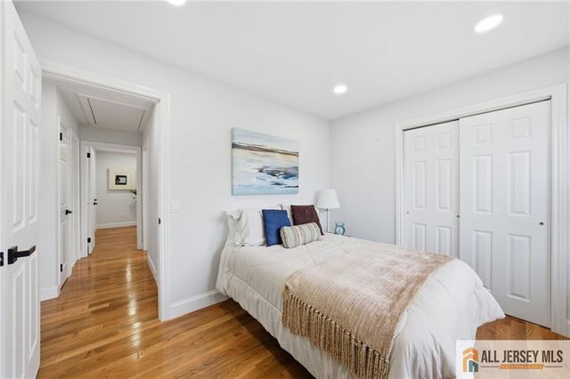 6 Wilton Avenue, Middlesex, NJ 08846