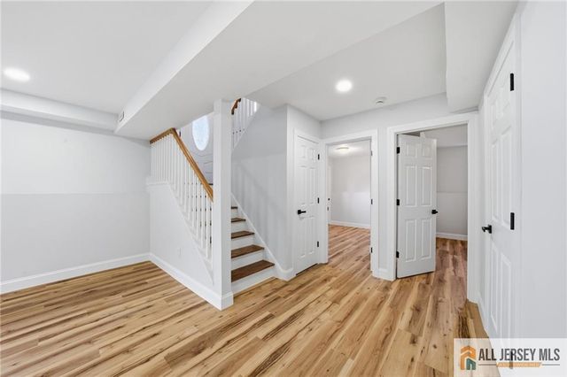 6 Wilton Avenue, Middlesex, NJ 08846