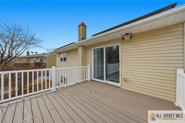 6 Wilton Avenue, Middlesex, NJ 08846