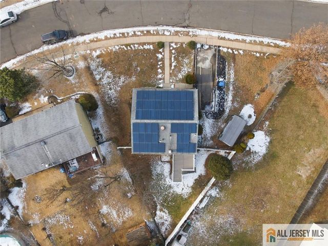 6 Wilton Avenue, Middlesex, NJ 08846