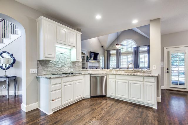 4512 Kyle Lane, Flower Mound, TX 75028